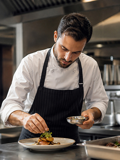 funny-girl-in-doctor-uniform